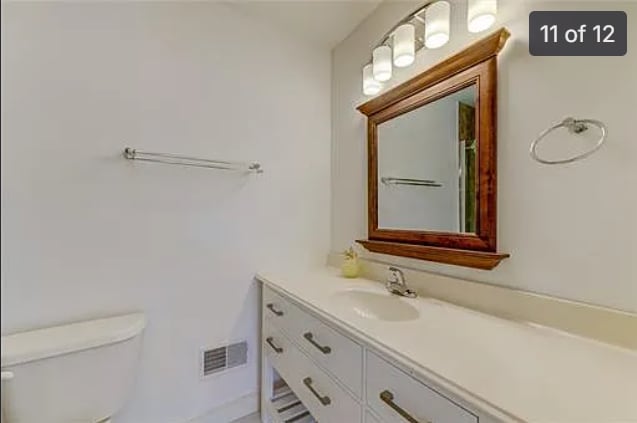 Full bathroom - 262 Prospect Ave