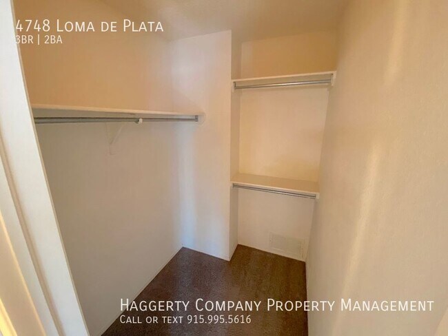 Building Photo - Northeast El Paso 3 Bed with Pool!