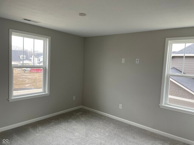 Building Photo - 14472 Beaument Blvd