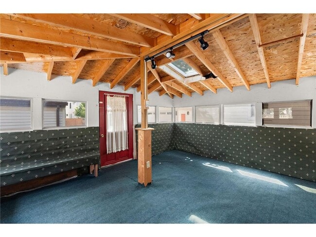 Building Photo - 5317 Abbott Ave S