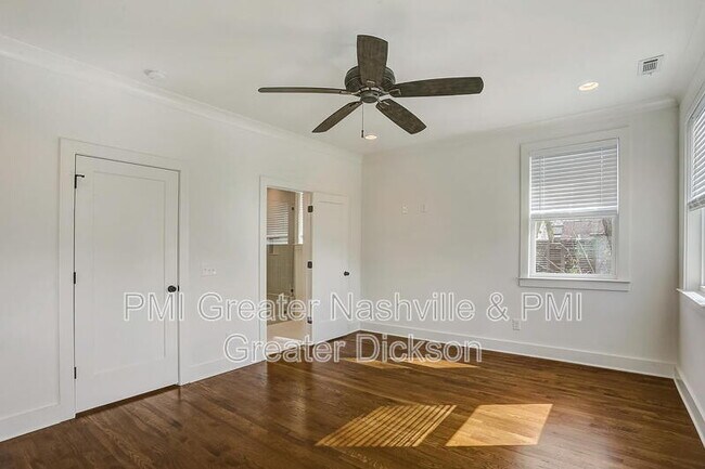 Building Photo - 1113 Park St