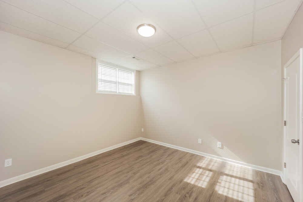 Building Photo - 220 Rock Hill Dr