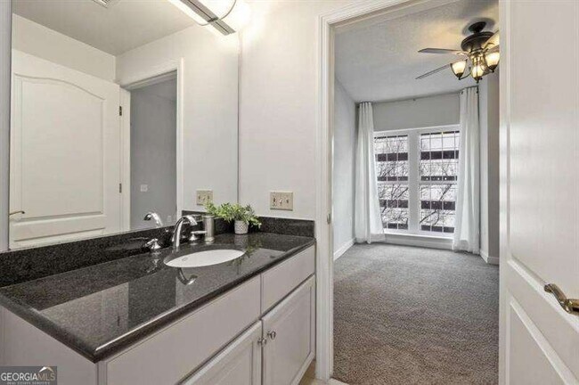 Building Photo - 195 14th St NE