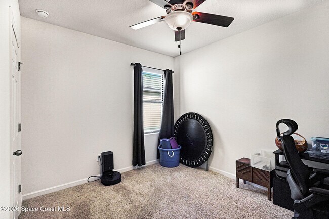 Building Photo - 543 Old Country SE Rd