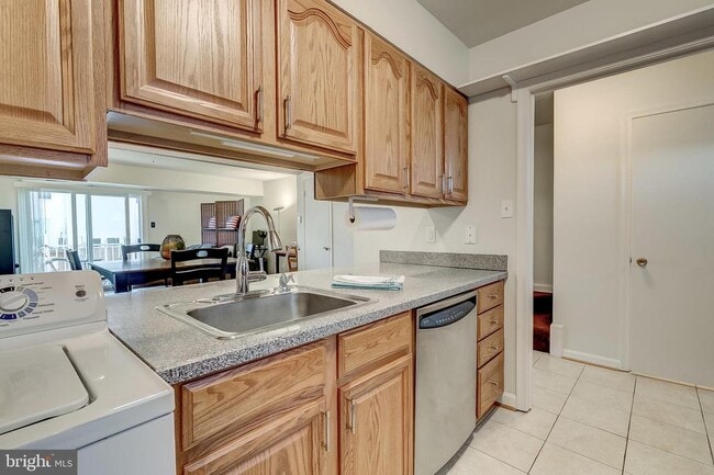 Building Photo - 14431 St Germain Dr