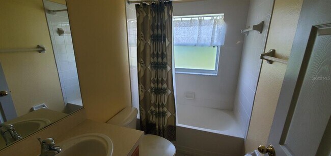 Building Photo - 3712 Greencrest Ct