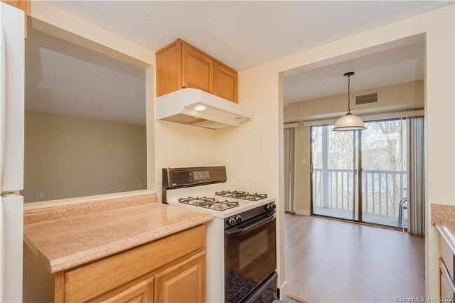 Building Photo - 57 Brookwood Dr