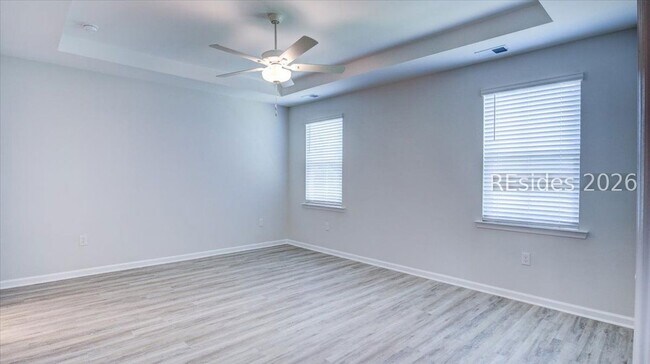 Building Photo - 179 Garden Row Dr N