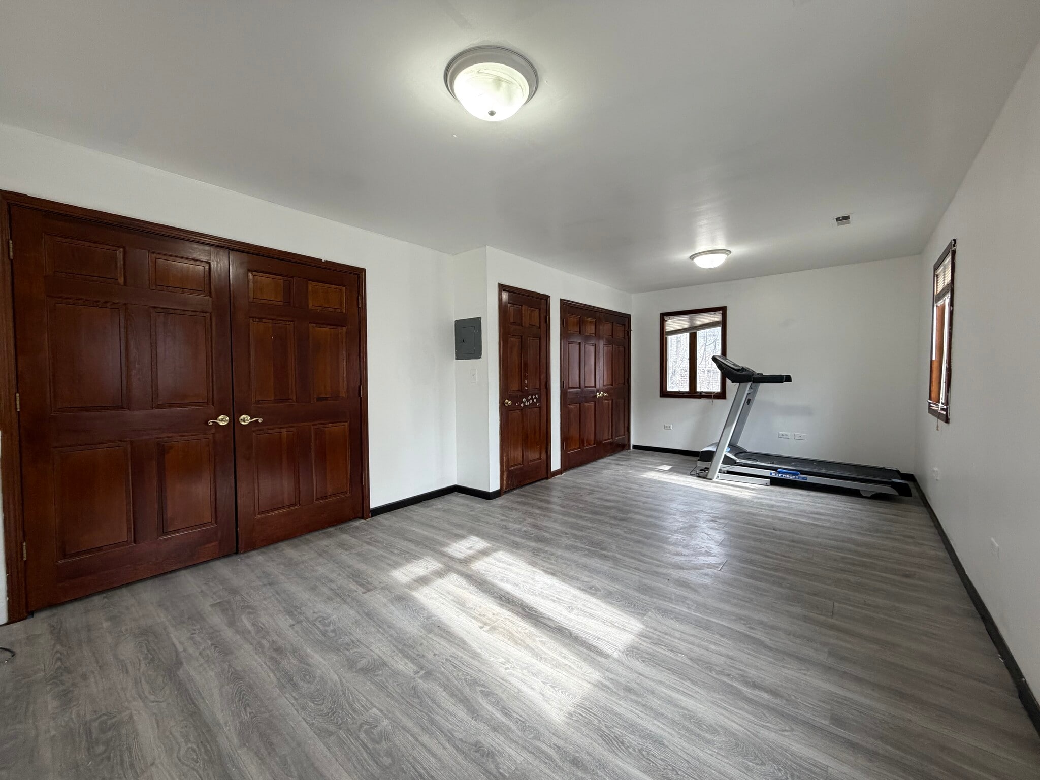 Building Photo - 215 Fuller Rd