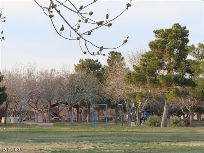 Building Photo - 676 Hitchen Post Dr