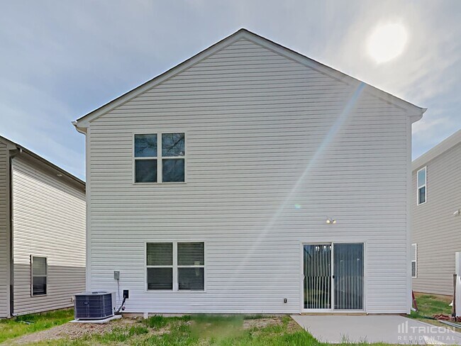Building Photo - 209 Spring Knoll Dr