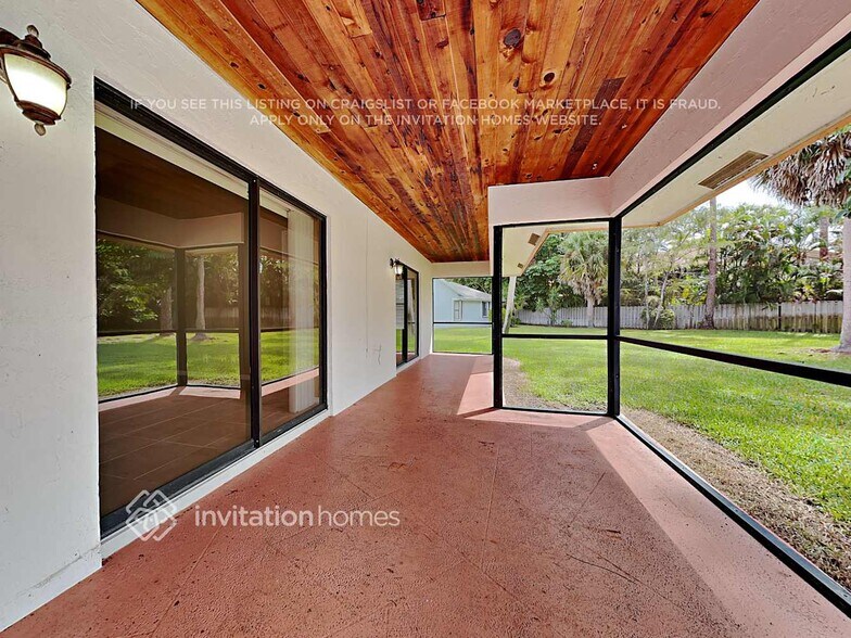 Building Photo - 13325 Kingsbury Dr