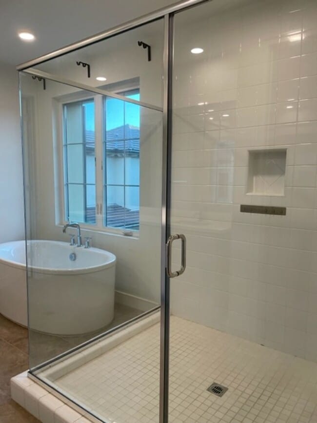 Building Photo - Newer home In Los Olivos