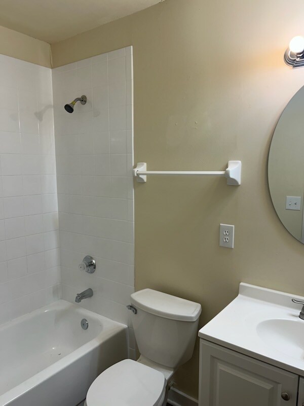 Building Photo - 6117 Key Hollow Ct