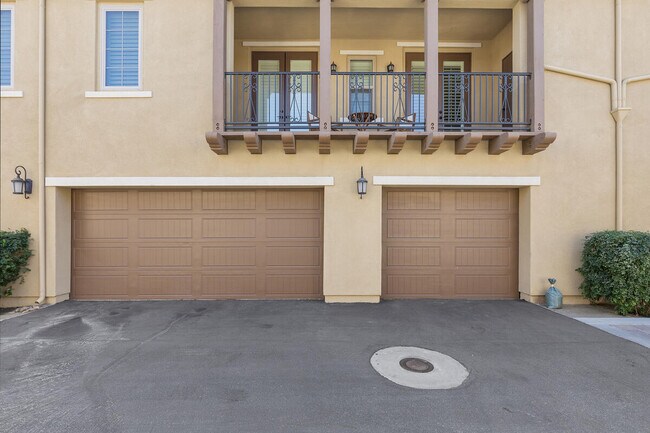 Building Photo - 245 Paseo Gregario