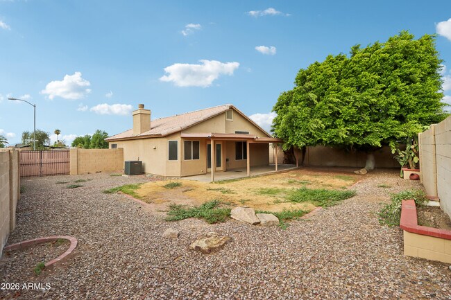 Building Photo - 8834 W Jennifer Rose Ct