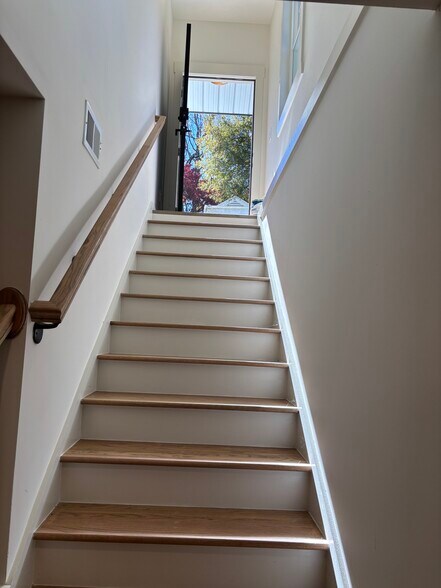 Spacious lower-level duplex unit with private entrance - 345 W Stewart Ave