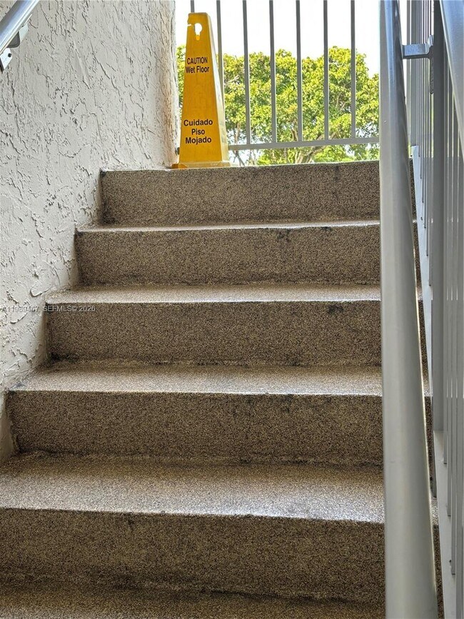 Building Photo - 10900 SW 104th St