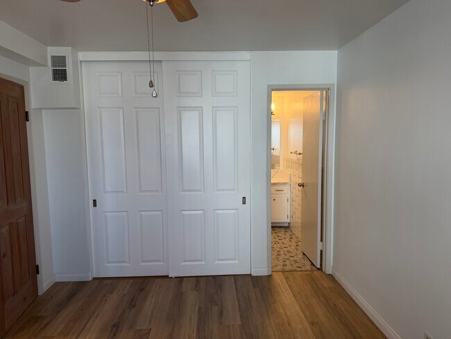 Building Photo - 540 Hawthorn St