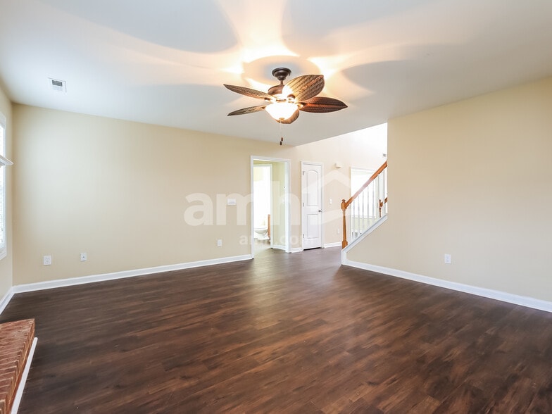 Building Photo - 101 Kirkshire Ln