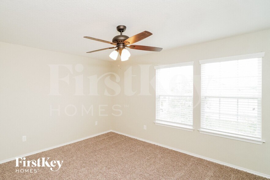 Building Photo - 10514 Century Farm Dr