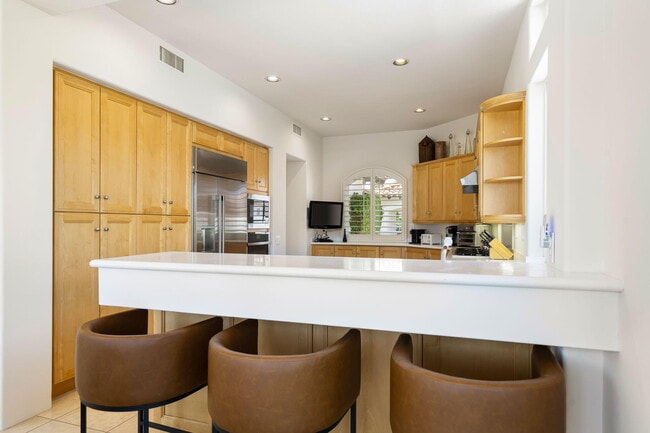 Building Photo - 79695 Mandarina