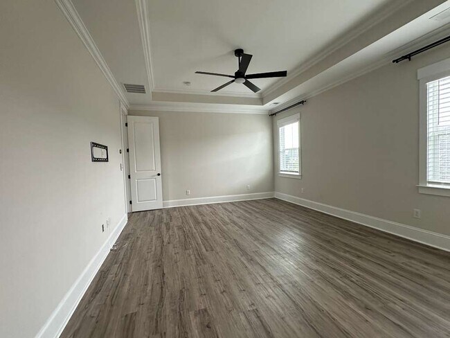Building Photo - 216 Aquinas Wy