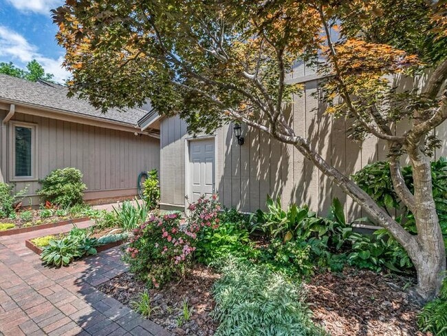 Primary Photo - 5110 Dunes Ct