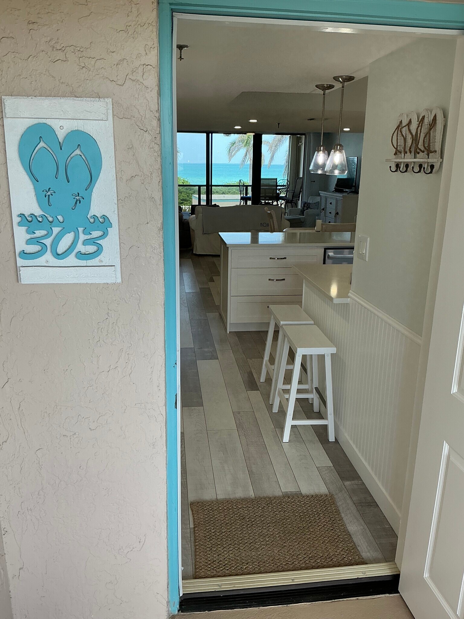 Building Photo - 355 S Ocean Dr
