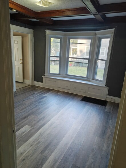 Building Photo - 329 Arnett Blvd
