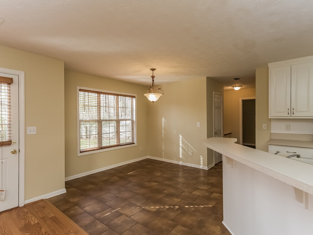 Building Photo - 865 Simon Ive Dr