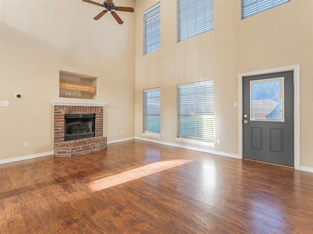 Building Photo - 210 Sendero Dr