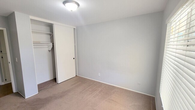 Building Photo - 4 Bed/ 2.5 bath House in Rancho Penasquitos