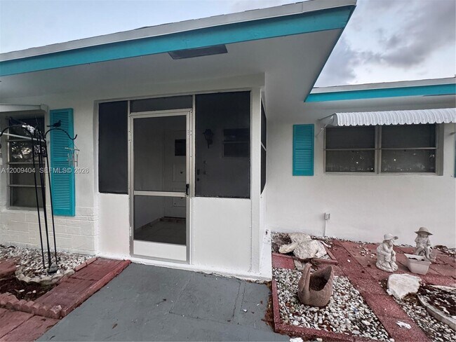 Building Photo - 1140 NW 85th Ave