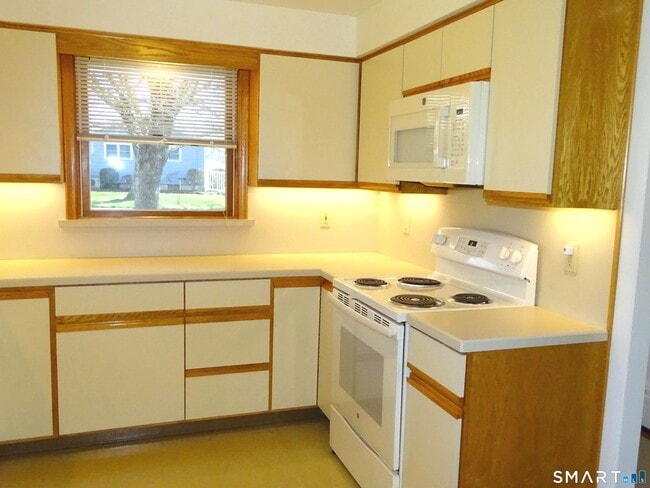 Building Photo - 62 Ark Rd