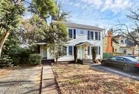 Building Photo - Cozy One Bedroom Triplex in Dilworth!