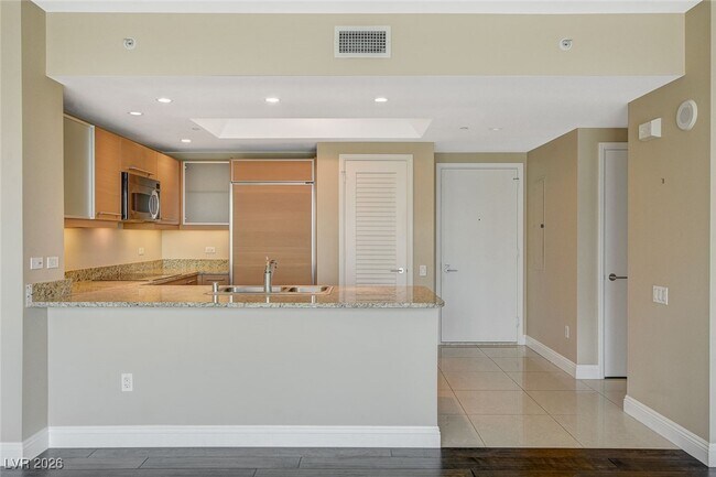 Building Photo - 222 Karen Ave