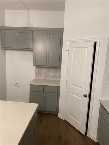Building Photo - 1624 Pne Vly Dr