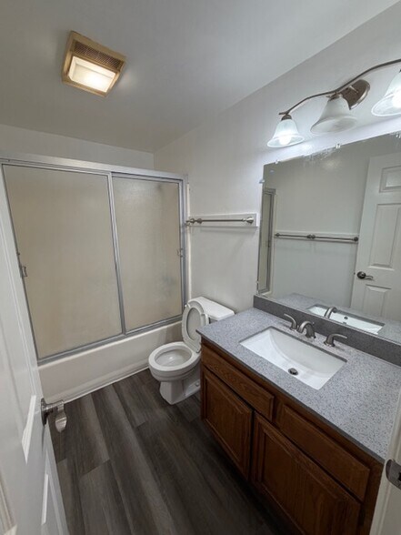 Building Photo - 355 Virginia St