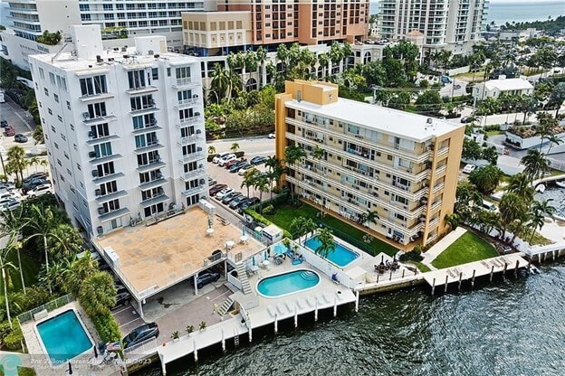 Building Photo - 95 N Birch Rd