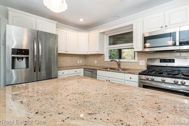 Building Photo - 509 Walbridge Dr