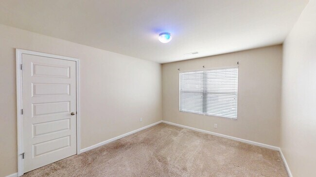 Building Photo - 380 Stablebridge Dr