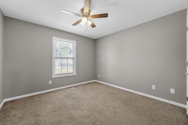 Building Photo - 1414 Addison Dr
