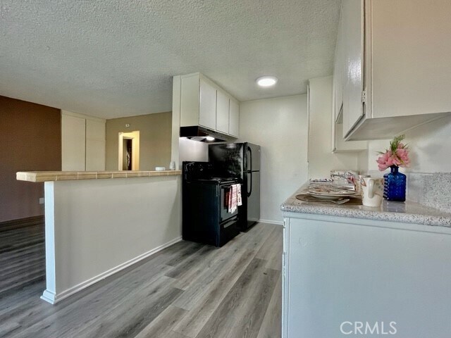 Building Photo - 686 E Cottonwood Rd