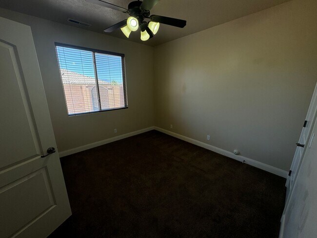 Building Photo - Great Home in LITTLE VALLEY!!!  Large yard!