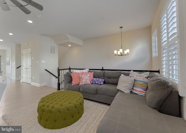 Building Photo - 23856 Myrtle Glen Way