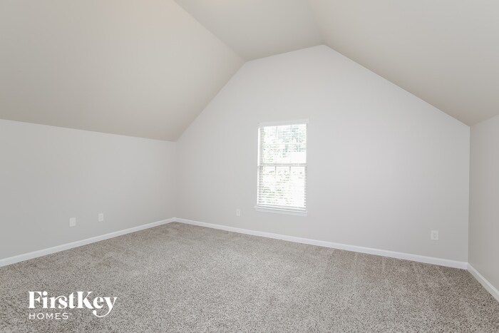 Building Photo - 394 Plymstock Dr