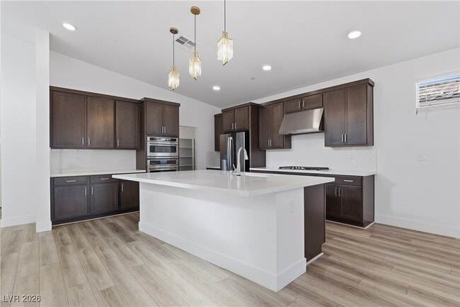 Building Photo - 9958 Valley St