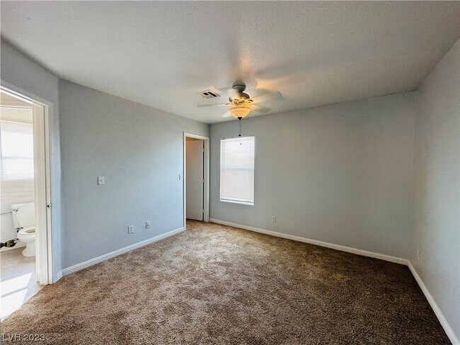 Building Photo - 2617 Rainbow Cactus Ct