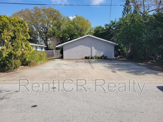 Primary Photo - 1611 Miller Ave